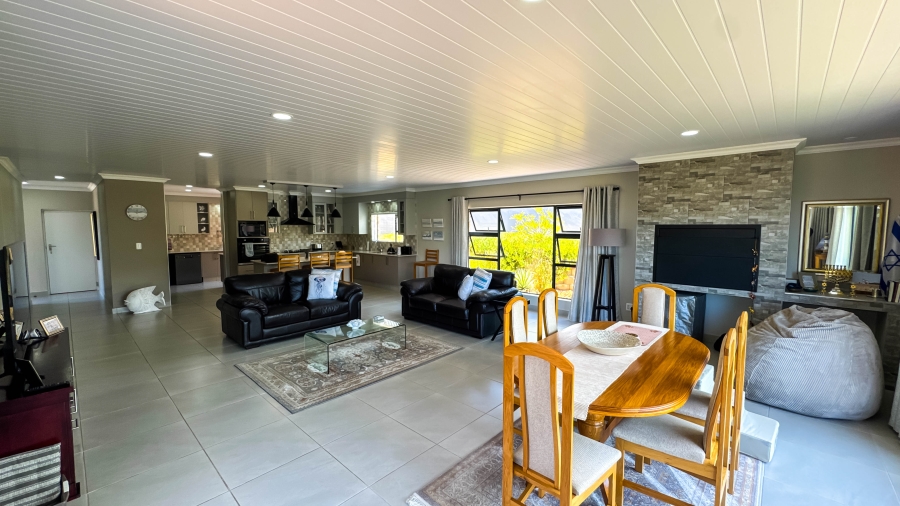 3 Bedroom Property for Sale in Dana Bay Western Cape